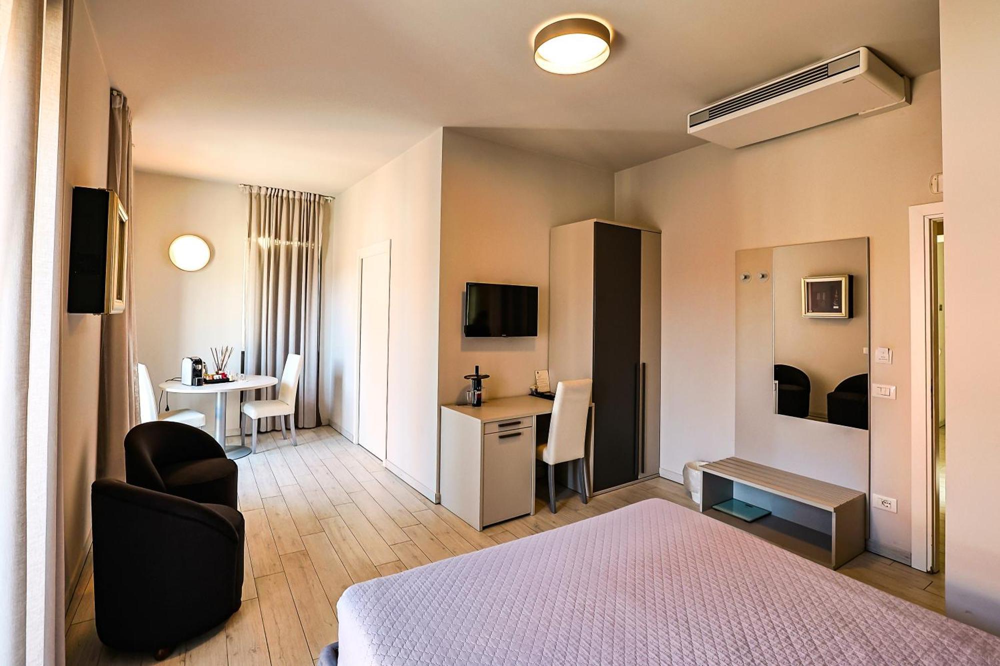 Le Suite Polistena Bagian luar foto